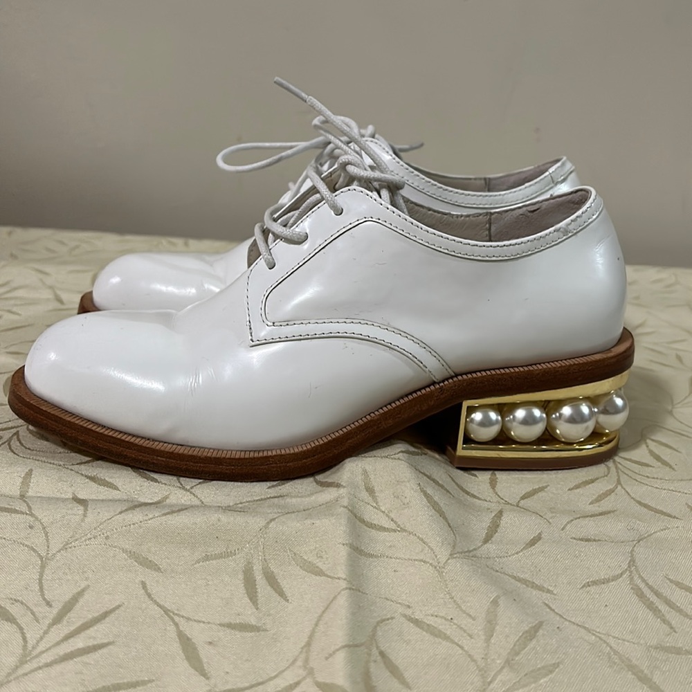 Nicholas Kirkwood Casati Pearl Derby Shoes